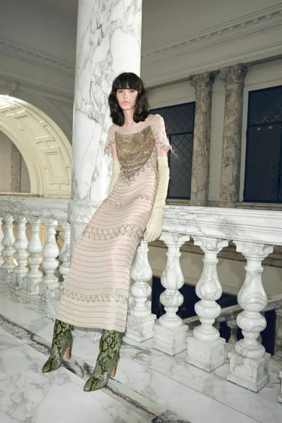 Look 52